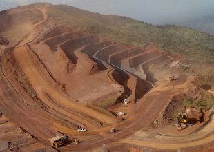 سنگ آهن ارزان فولاد گران